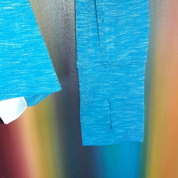 Gapfit Breathe Pullover Top - Picture 6 of 7